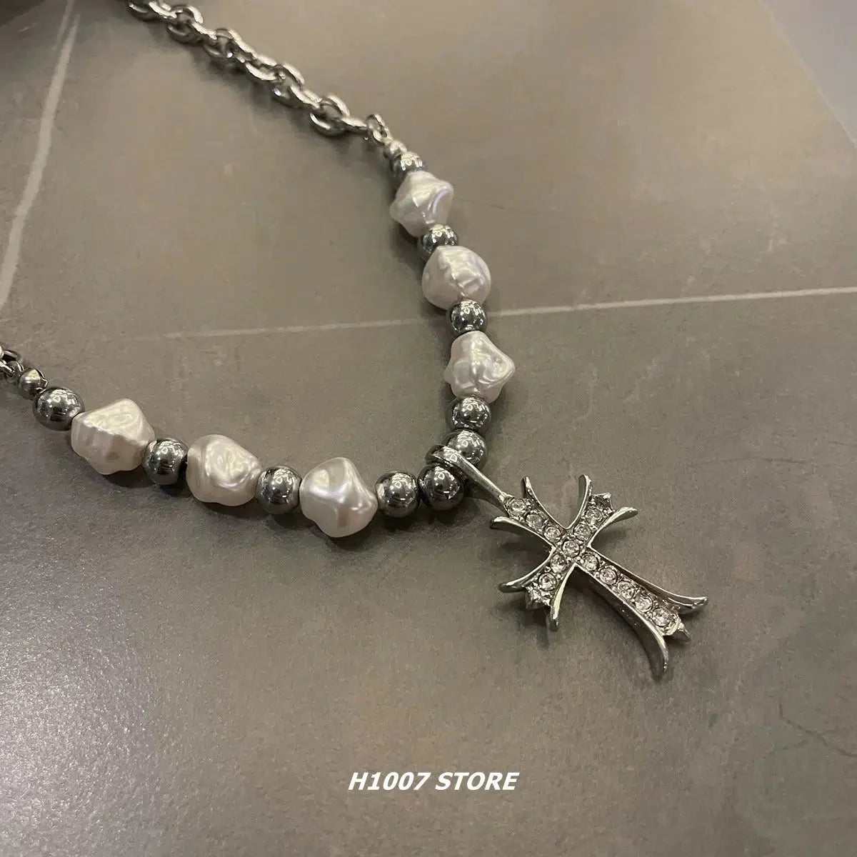 Cross Pearl Splicing Necklace