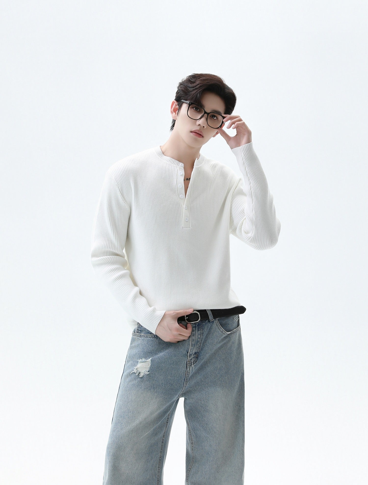 Ribbed Henley Collar Pullover