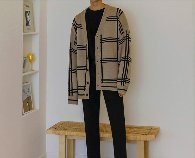 Oversized Plaid Cardigan