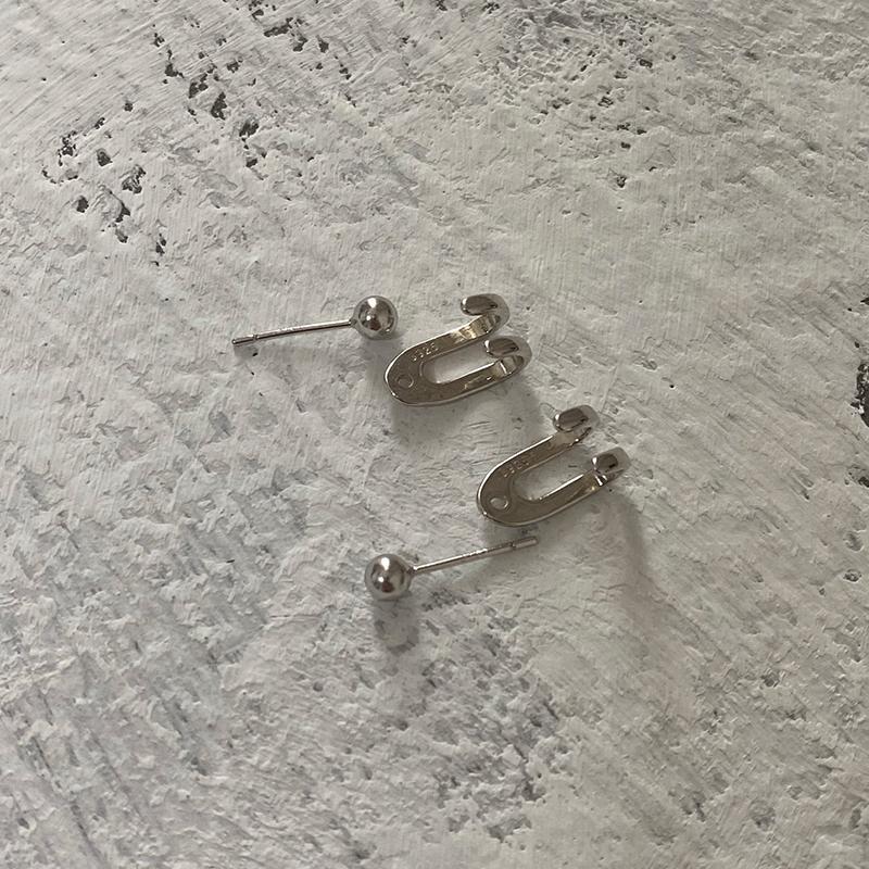 Paw Shape Earrings
