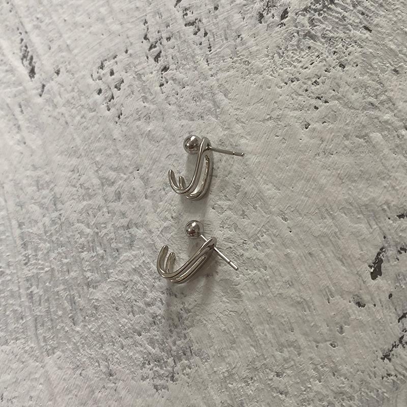 Paw Shape Earrings