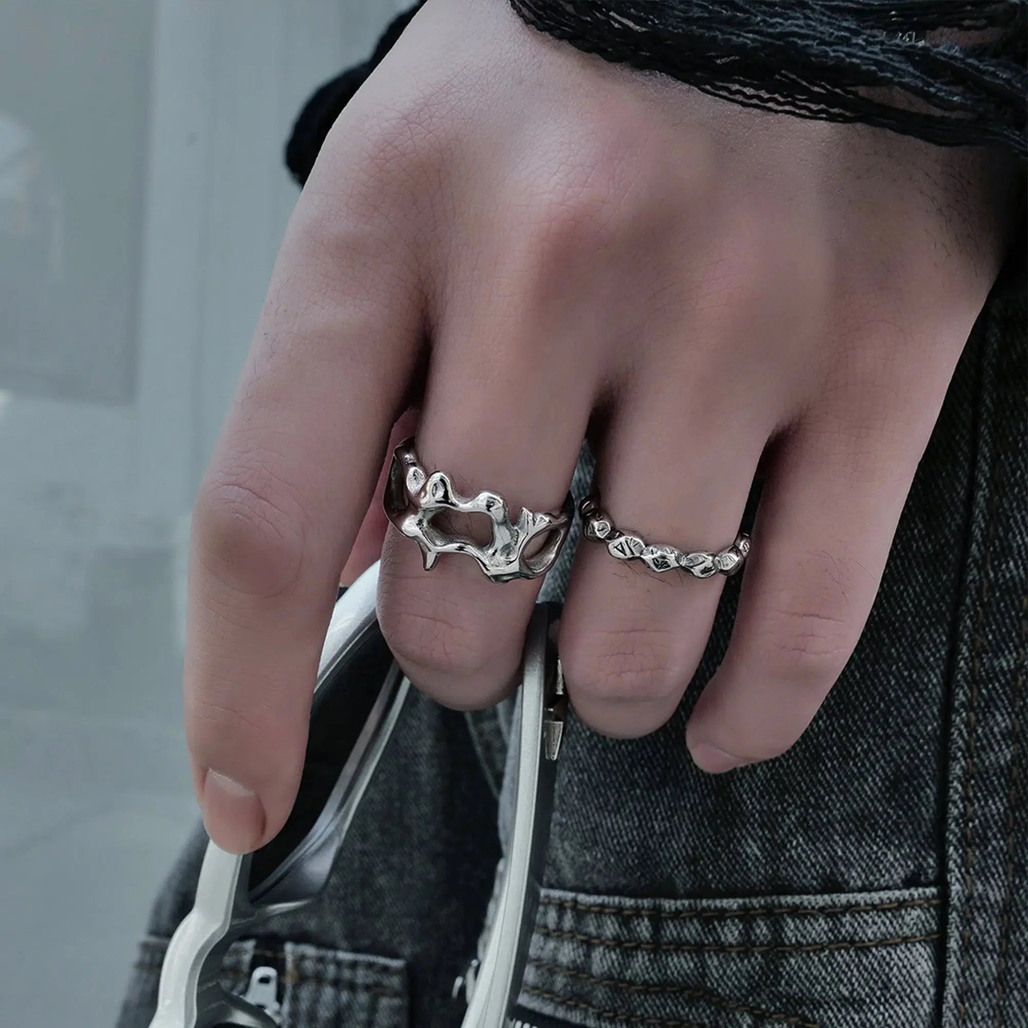 Cosmic Wormhole Ring