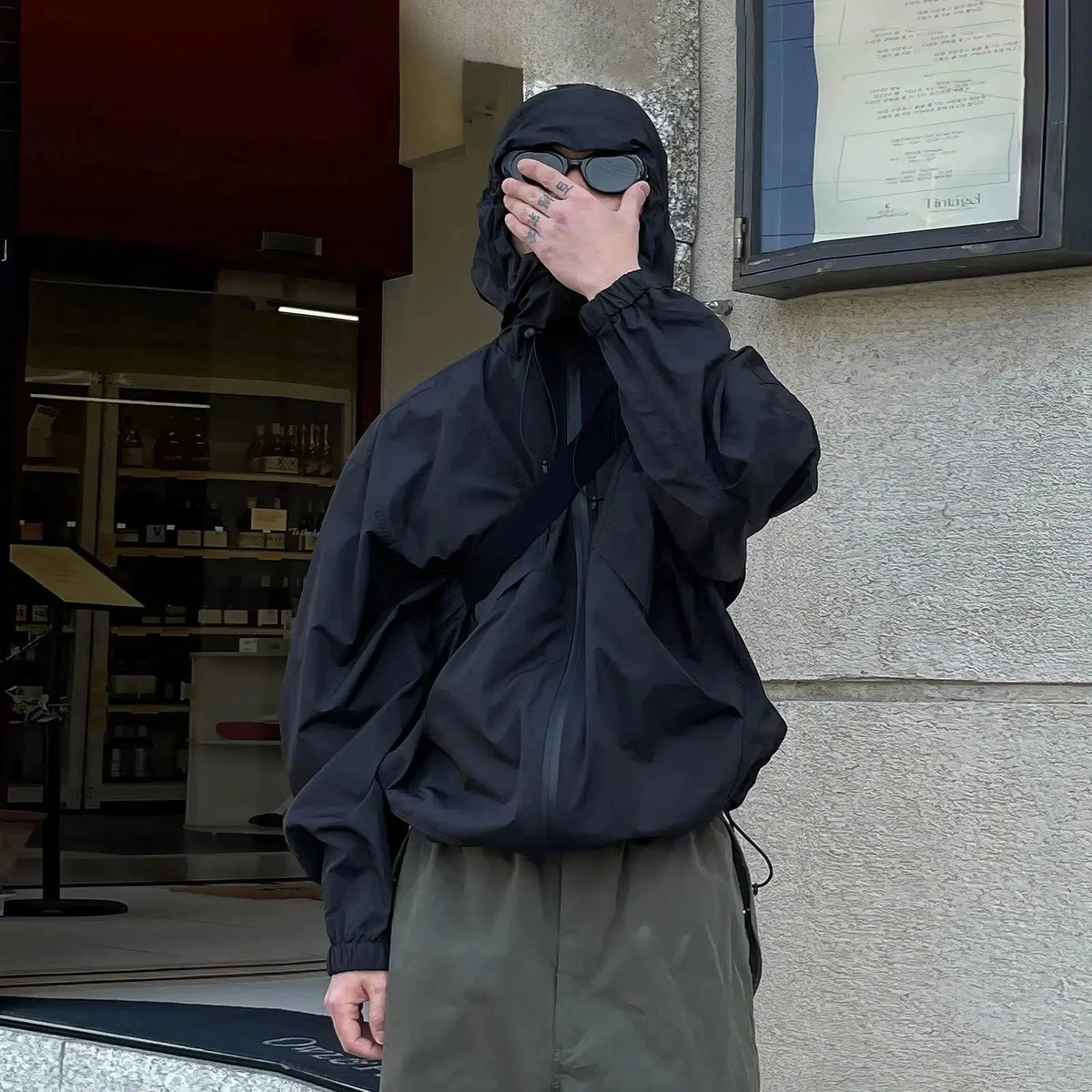 Drawstring Hooded Outdoor Jacket