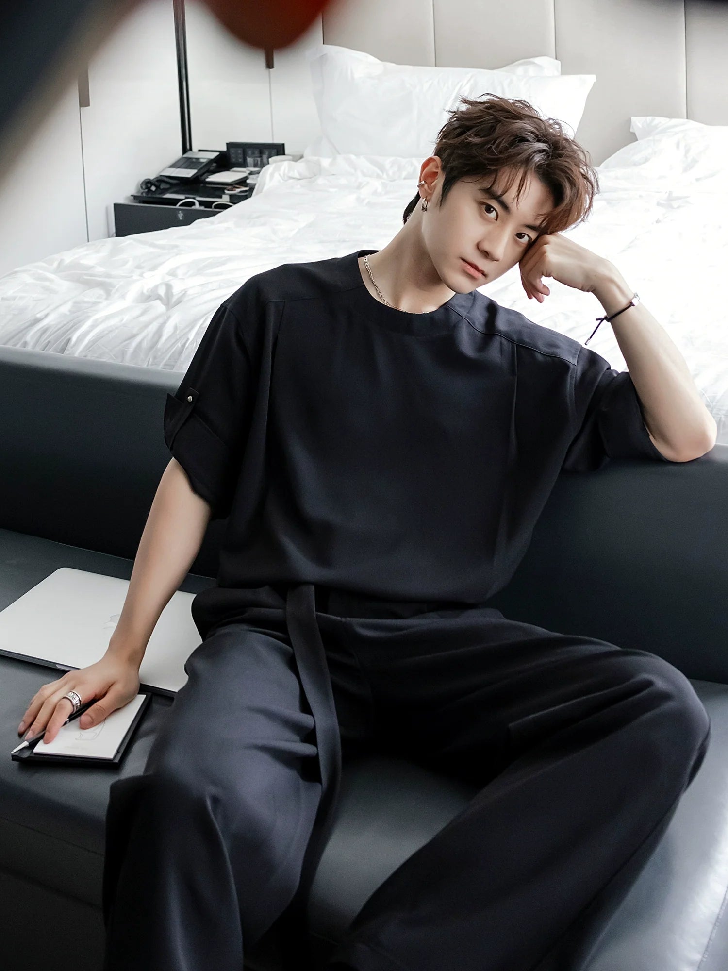 Five-Point Sleeve Round Neck Casual Shirt