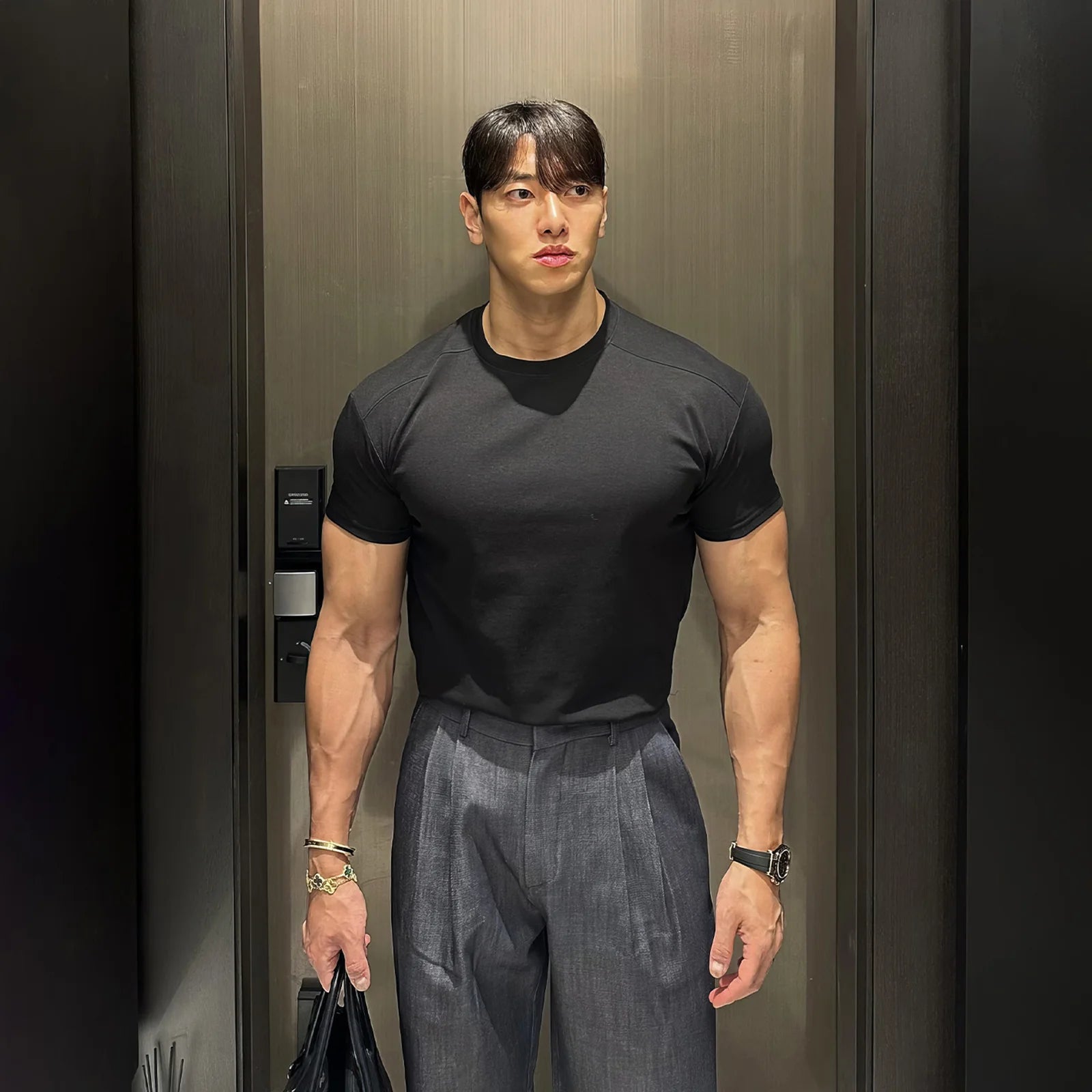 Round Neck Short Sleeve Fitness Shirt