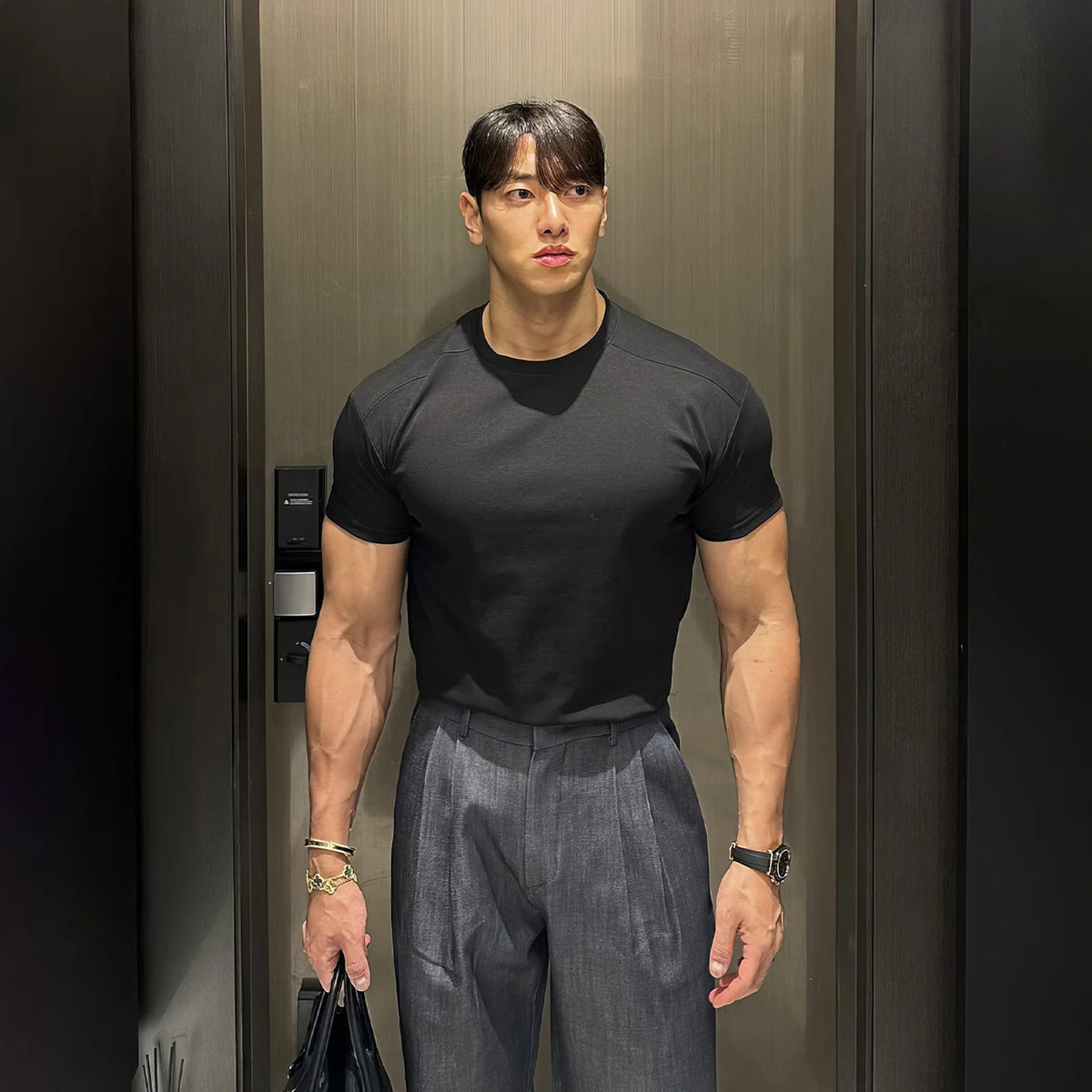 Round Neck Short Sleeve Fitness Shirt