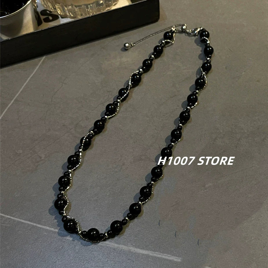Pearl Beaded Winding Chain Necklace