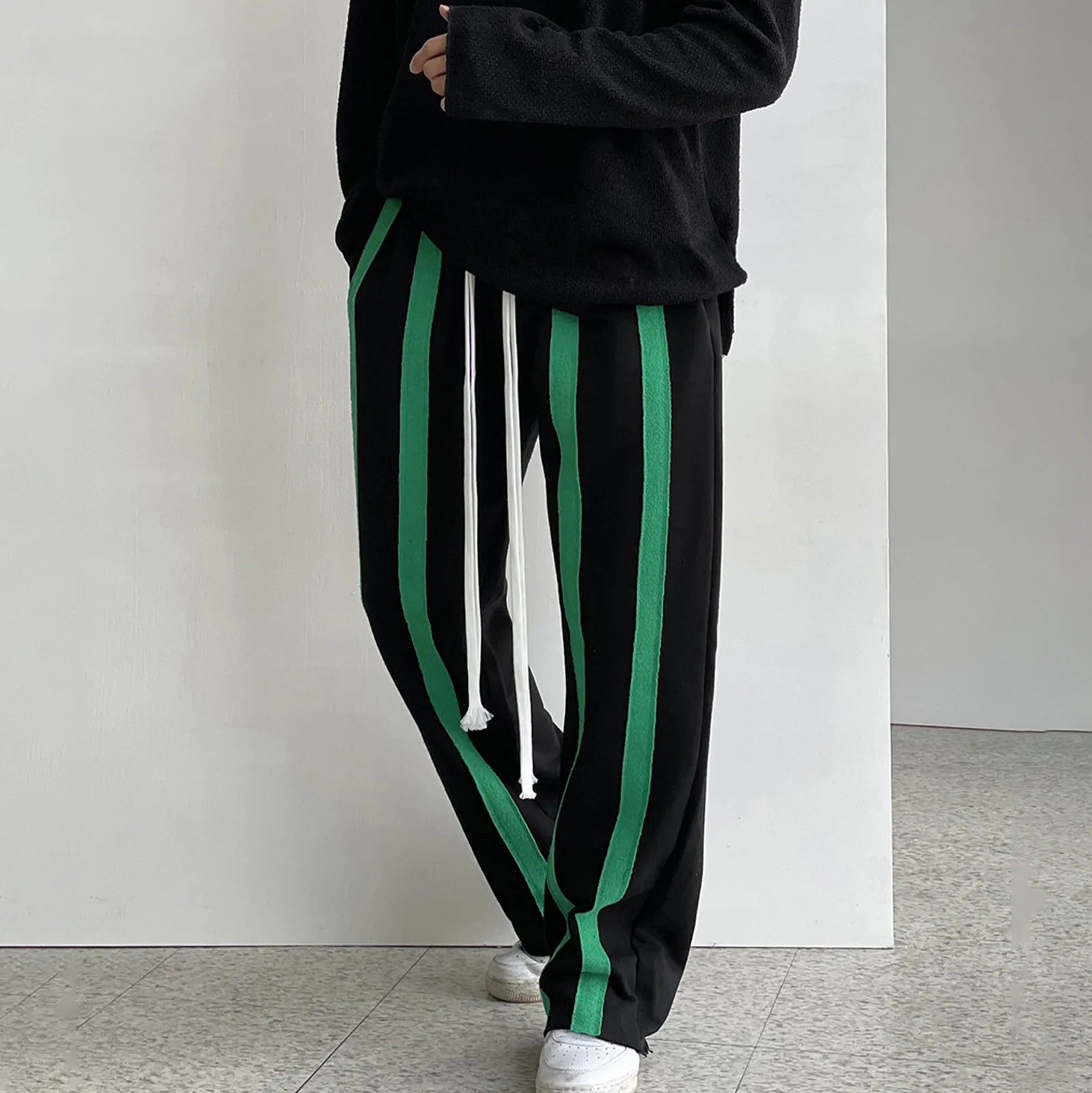 Lightweight Knitted Long Sleeve Pullover