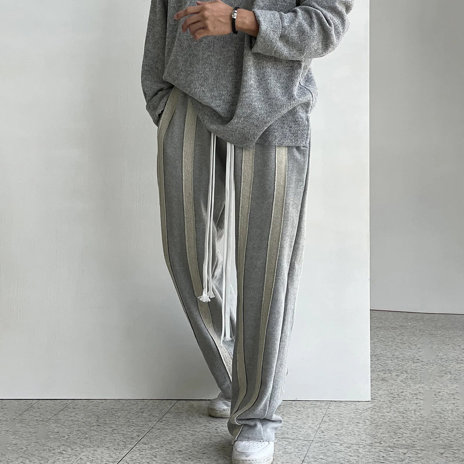 Lightweight Knitted Long Sleeve Pullover