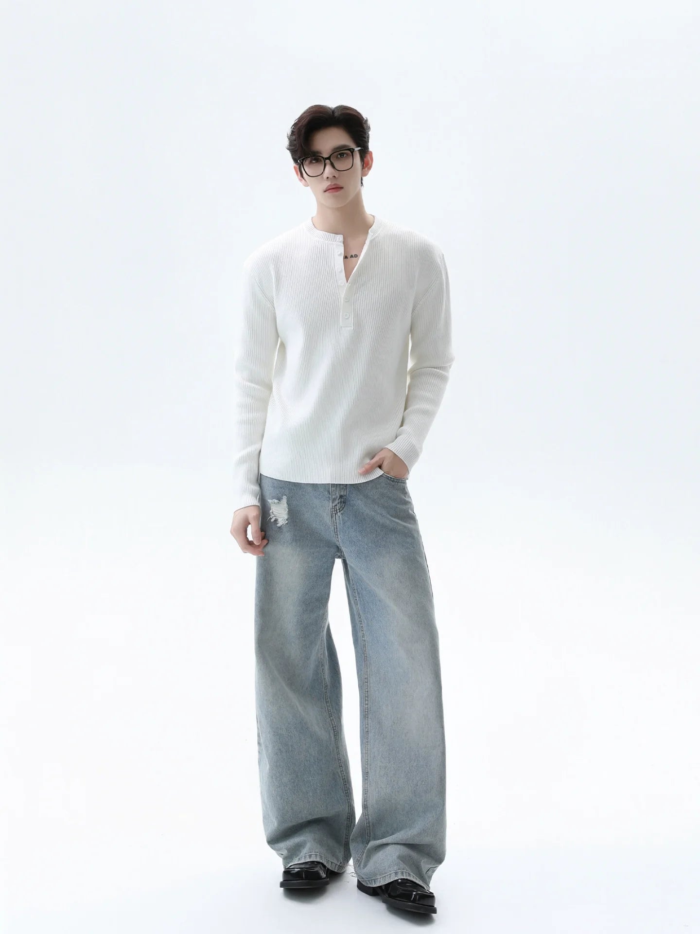 Ribbed Henley Collar Pullover
